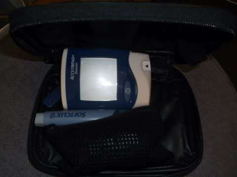 DIABETIC TESTING KIT - ACCUTREND SENSOR AND SOFTCLIX II